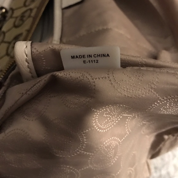 Michael Kors Bag,Size approx-11 1/4"x 8" - Picture 3 of 8