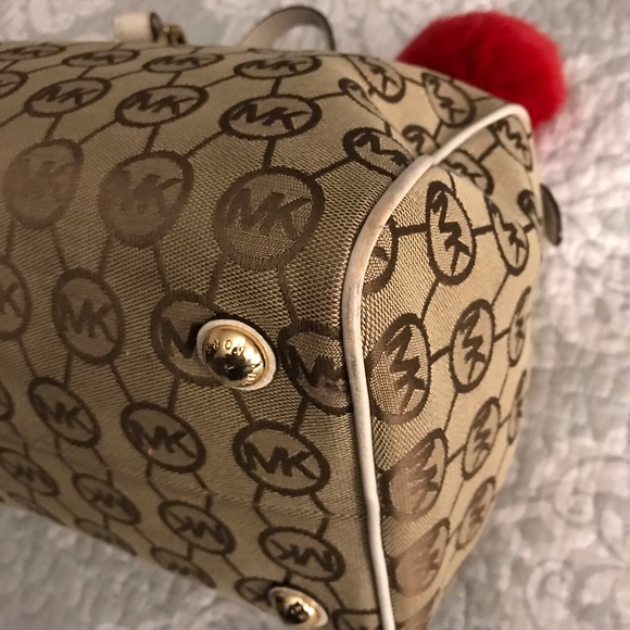 Michael Kors Bag,Size approx-11 1/4"x 8" - Picture 8 of 8