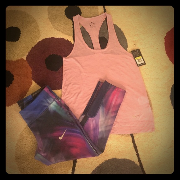 NWT TANK & CAPRI - TIGHTS SET - Picture 4 of 4