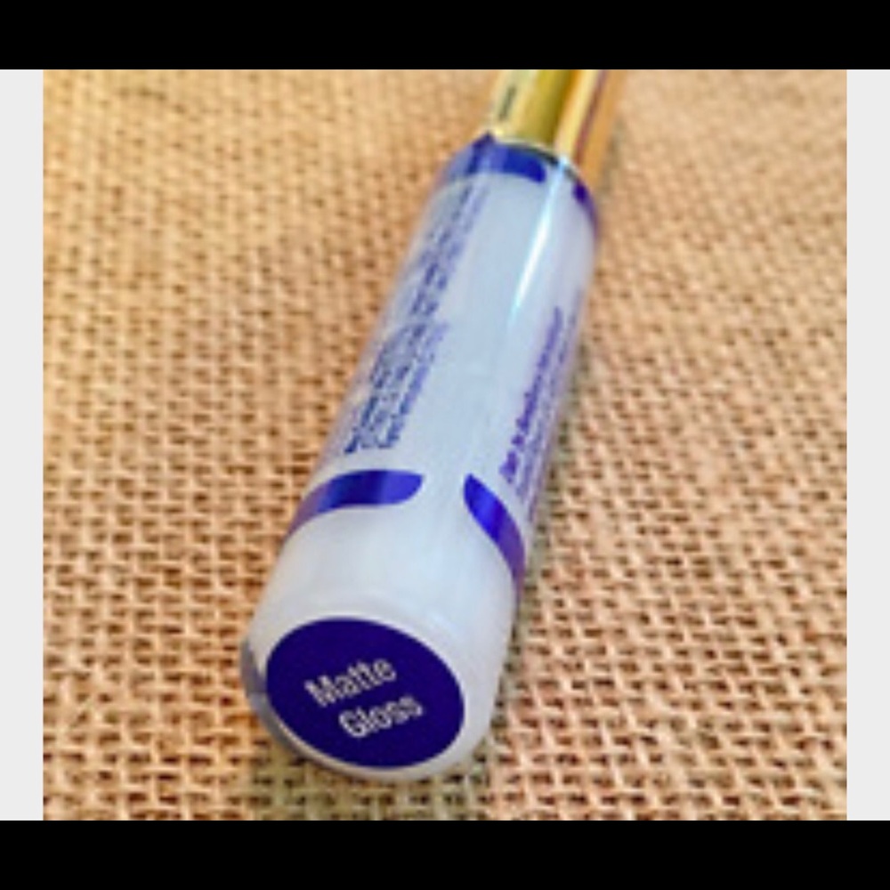 Matte Lipsense gloss!
