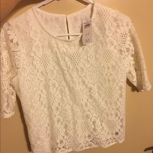 ABERCROMBIE white floral blouse