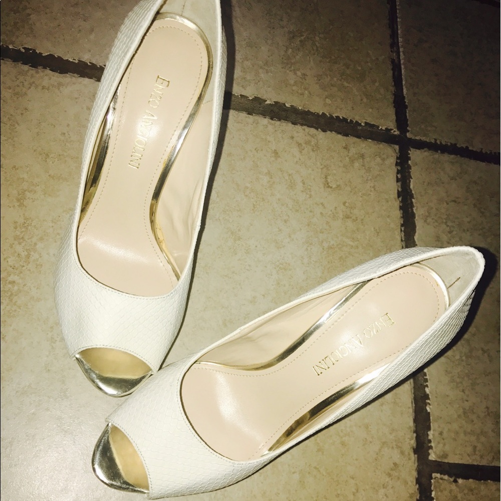 Cream Enzo Angiolini 6.5 pumps