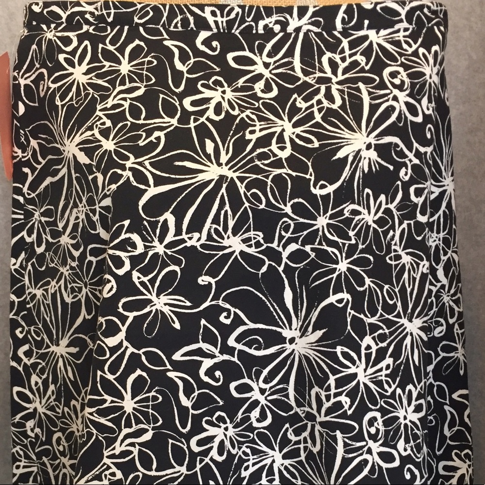 Jones New York Black White Skirt