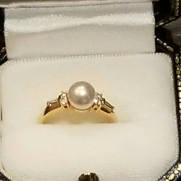 Genuine Cultured Akoya Pearl Engagement Ring - Picture 3 of 5