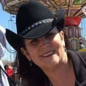 Meet your Posher, Perla