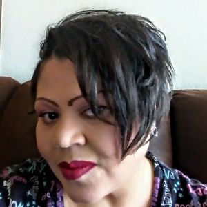 Meet your Posher, Michele