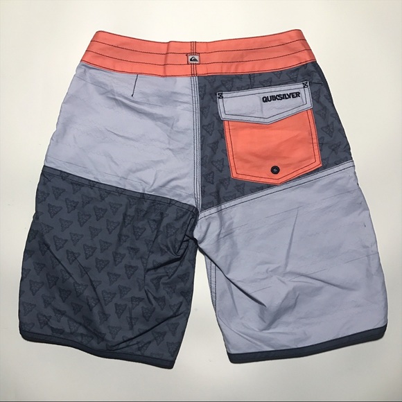 NWOT Quiksilver D. Reynolds signature board shorts - Picture 4 of 4