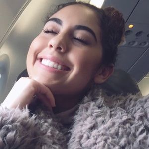 Meet your Posher, Sabrina