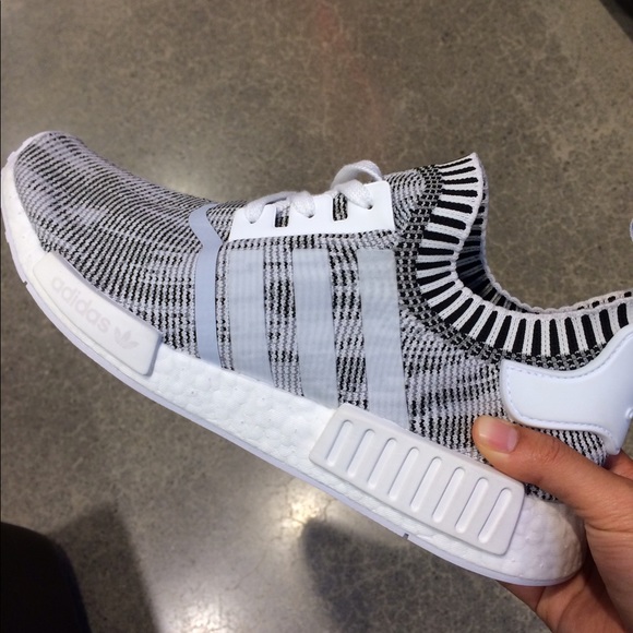 Nmd men size (ready to ship) - Picture 1 of 2