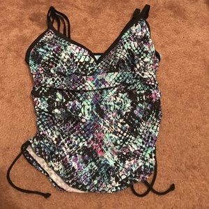 Bathing suit top tankini top