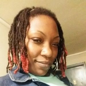 Meet your Posher, Fatima