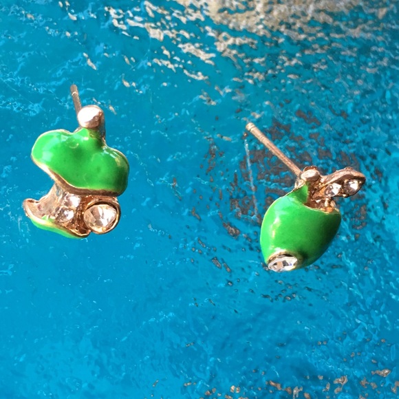 Apple Earrings - Picture 6 of 6