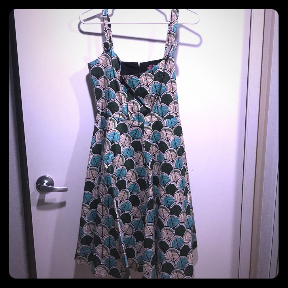 VINTAGE DRESS- tulle underlay