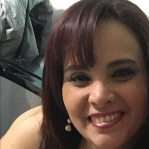 Meet your Posher, Adriana