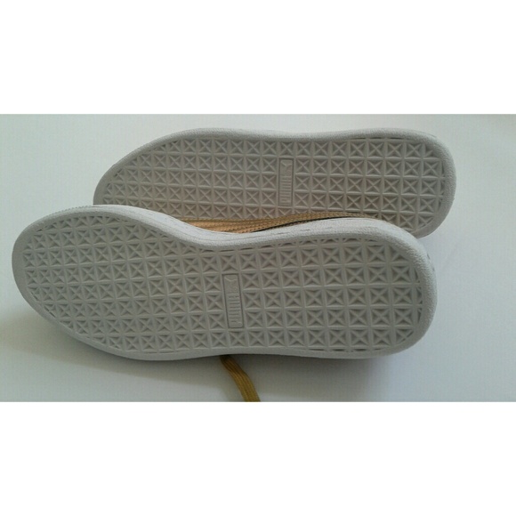 Puma Holographic Gold Fashion Sneakers 8.5 NEW - Picture 8 of 8