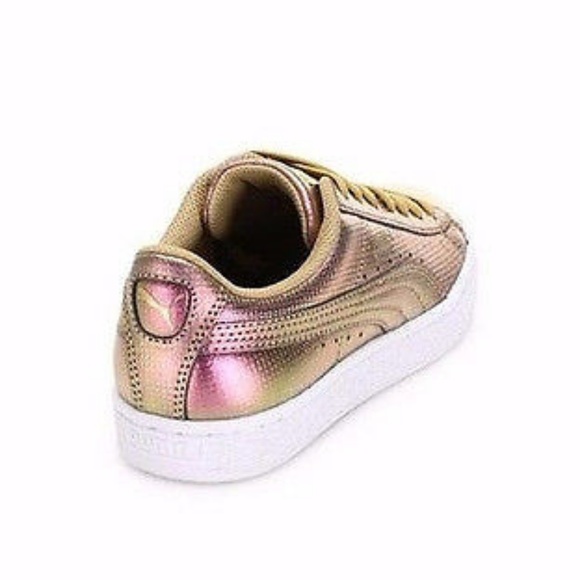 Puma Holographic Gold Fashion Sneakers 8.5 NEW - Picture 3 of 8