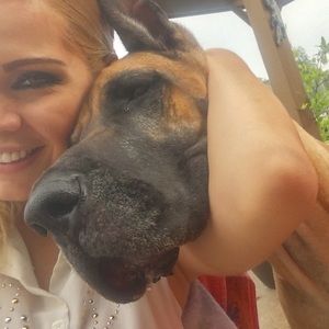 Meet your Posher, Cynthia