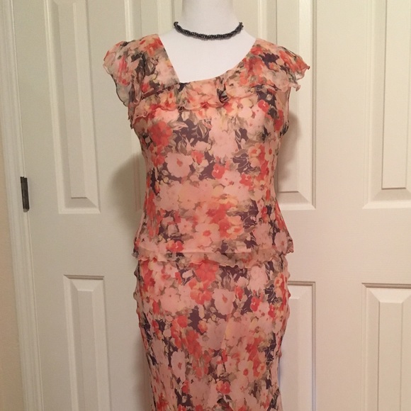 Precis Skirt & Blouse Set - Picture 2 of 7