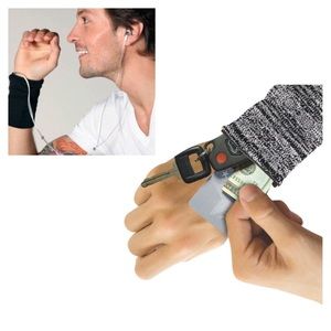 PriceDrop NEW Sprigs Big Banjees Wrist Wallet