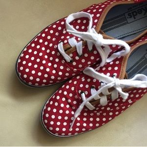 Additional pictures of these Polka Dot Shoes!