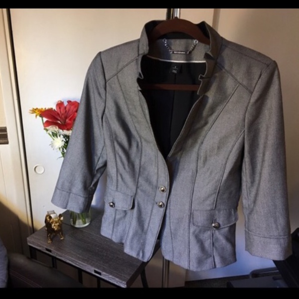 White House Black Market Jacket Size 4