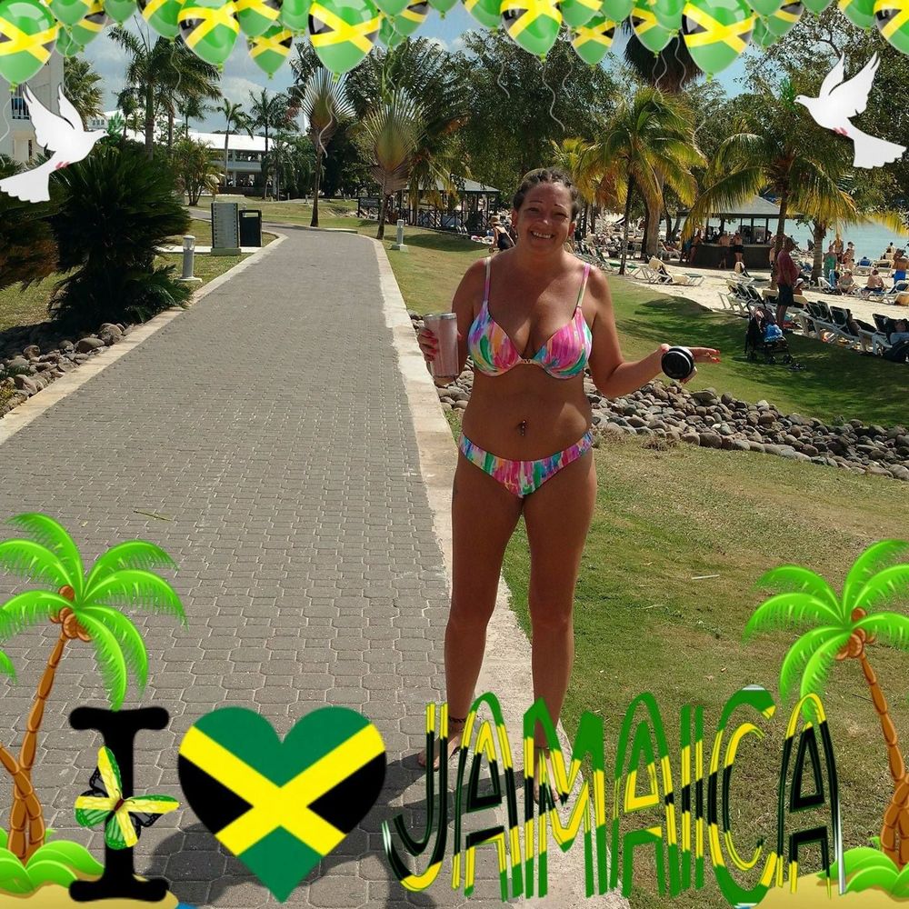 Meet your Posher, Carly