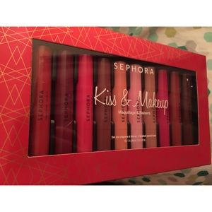 Brand New , Sephora Kiss & Makeup set Brand New , Sephora Kiss & Makeup set