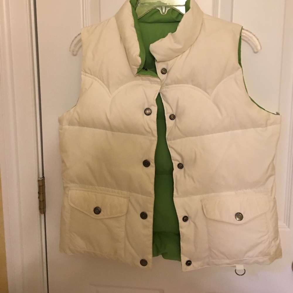 American Eagle outfitters reversalable puff vest