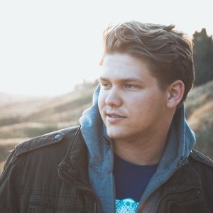 Meet your Posher, Adam