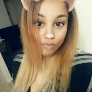 Meet your Posher, Felicia