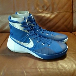 Nike Hyperdunk 2015 Size 14