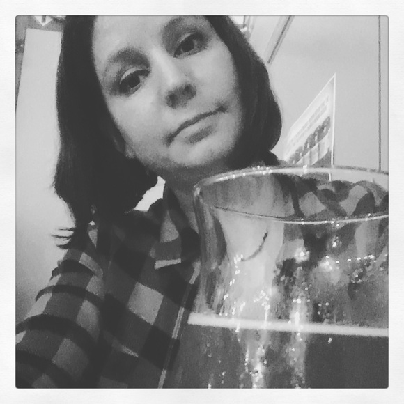 Meet your Posher, Laura - Picture 4 of 5