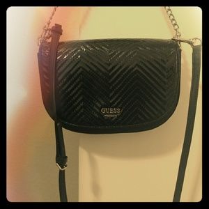 Shoulder purse.