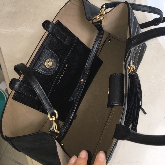 Banana Republic studded tote. - Picture 4 of 6