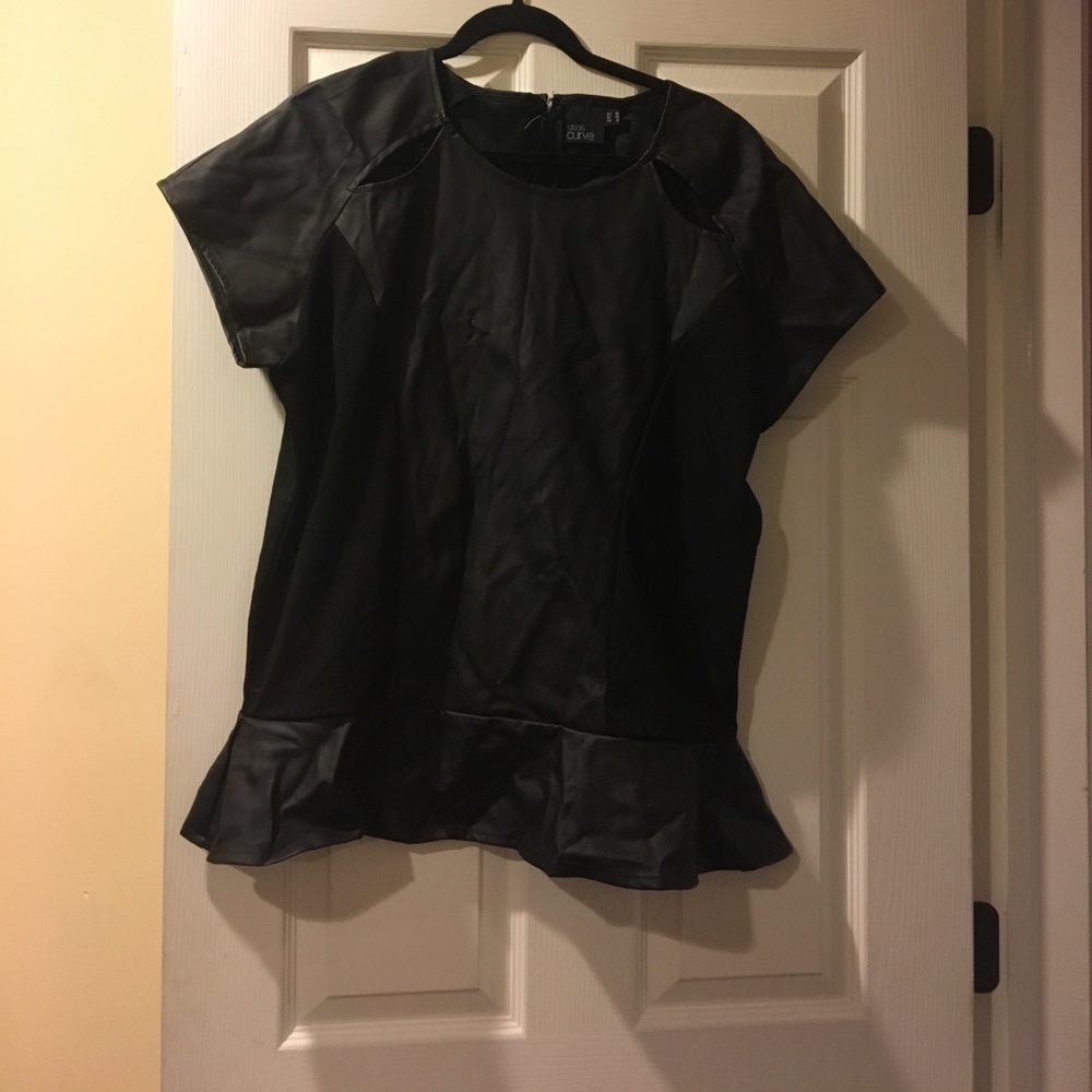 Size 22 Chic Doll Baby Blouse