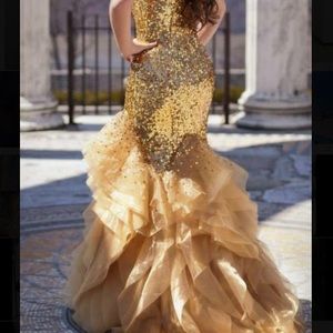 Prom dress