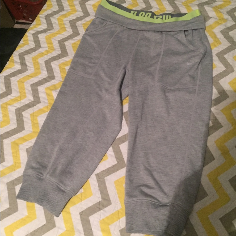 Small Nike jogger Capri