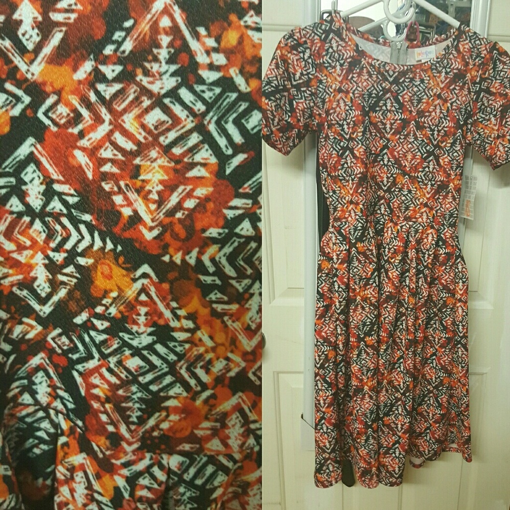 BNWT XS LuLaRoe Amelia