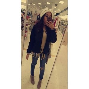 Meet your Posher, Sheyla