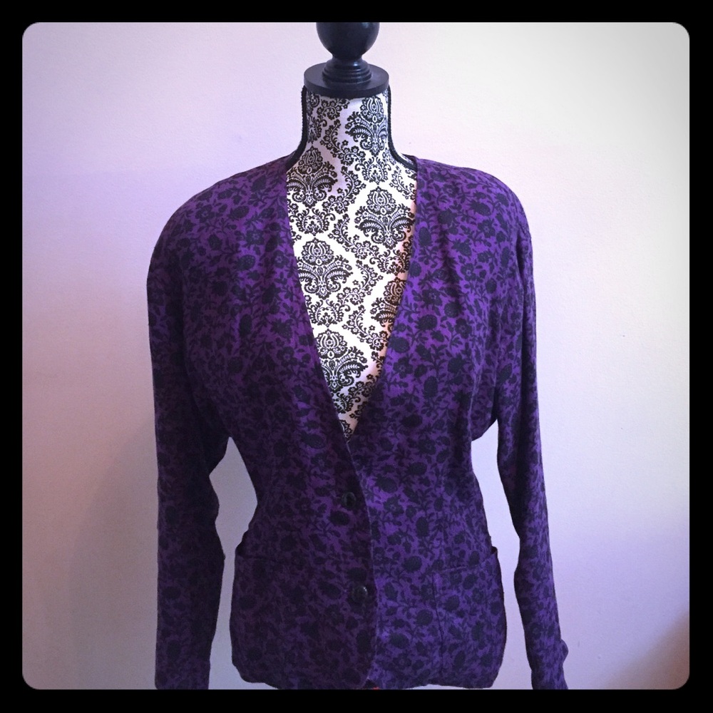 ⚡️1980’s Vintage Ungaro linen jacket