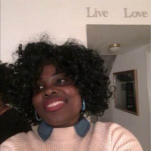 Meet your Posher, Georgia