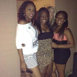 Meet your Posher, Kayla