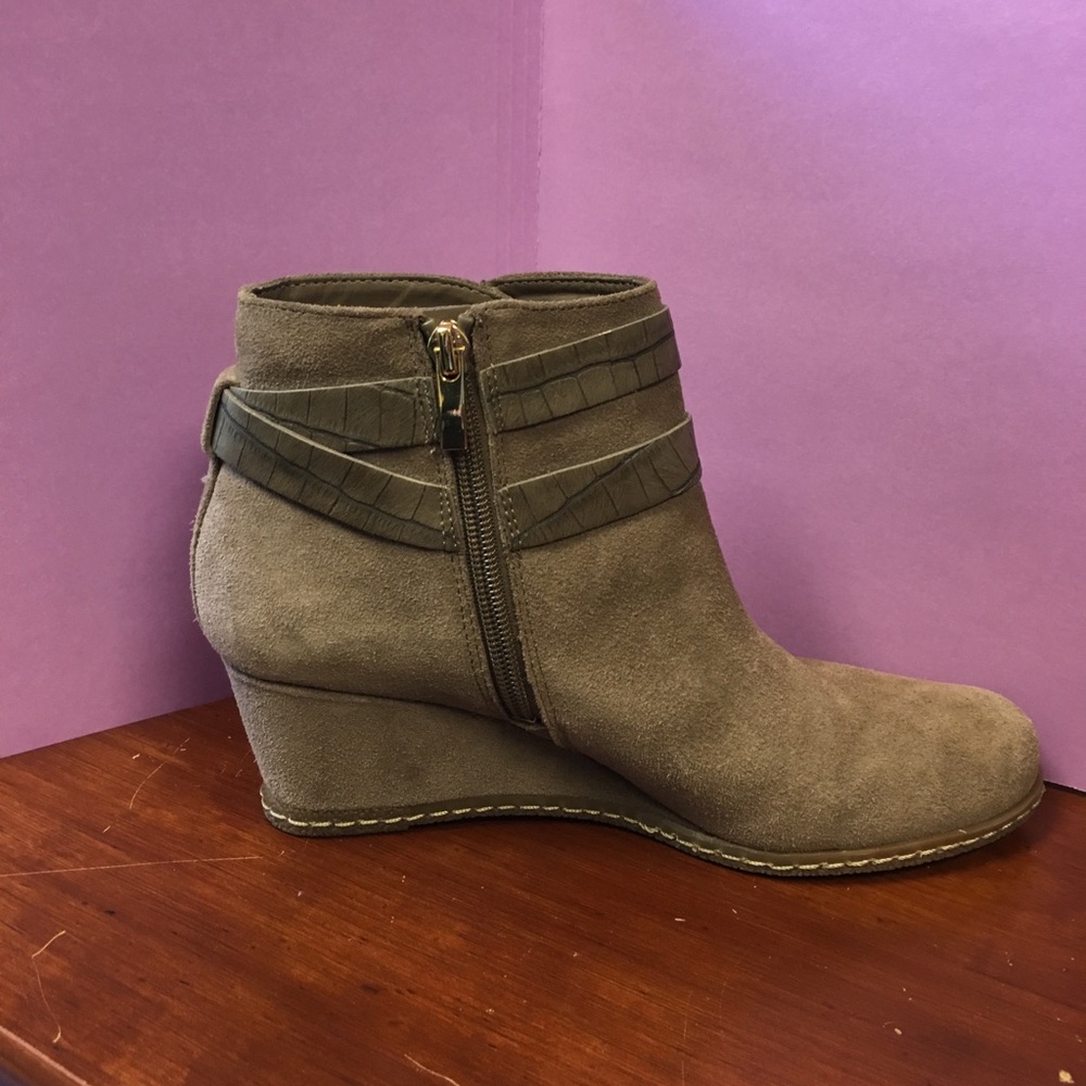 Frack Sarto nude booties