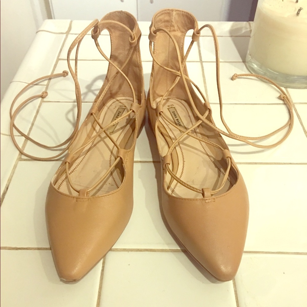 Lace up Zara ballerina point toe flats.
