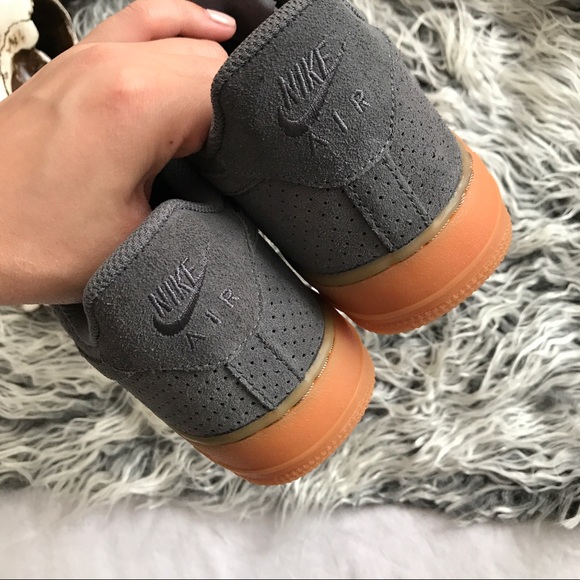 SALE 🔥 Nike Air Force 1 Suede - Picture 3 of 4