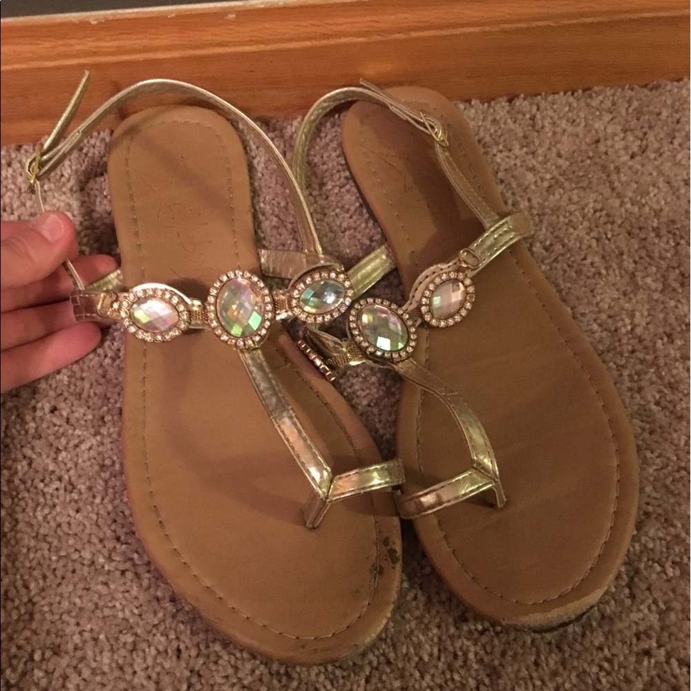 Sandals! - Picture 3 of 3