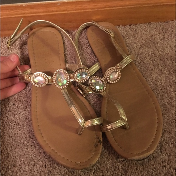 Sandals! - Picture 3 of 3