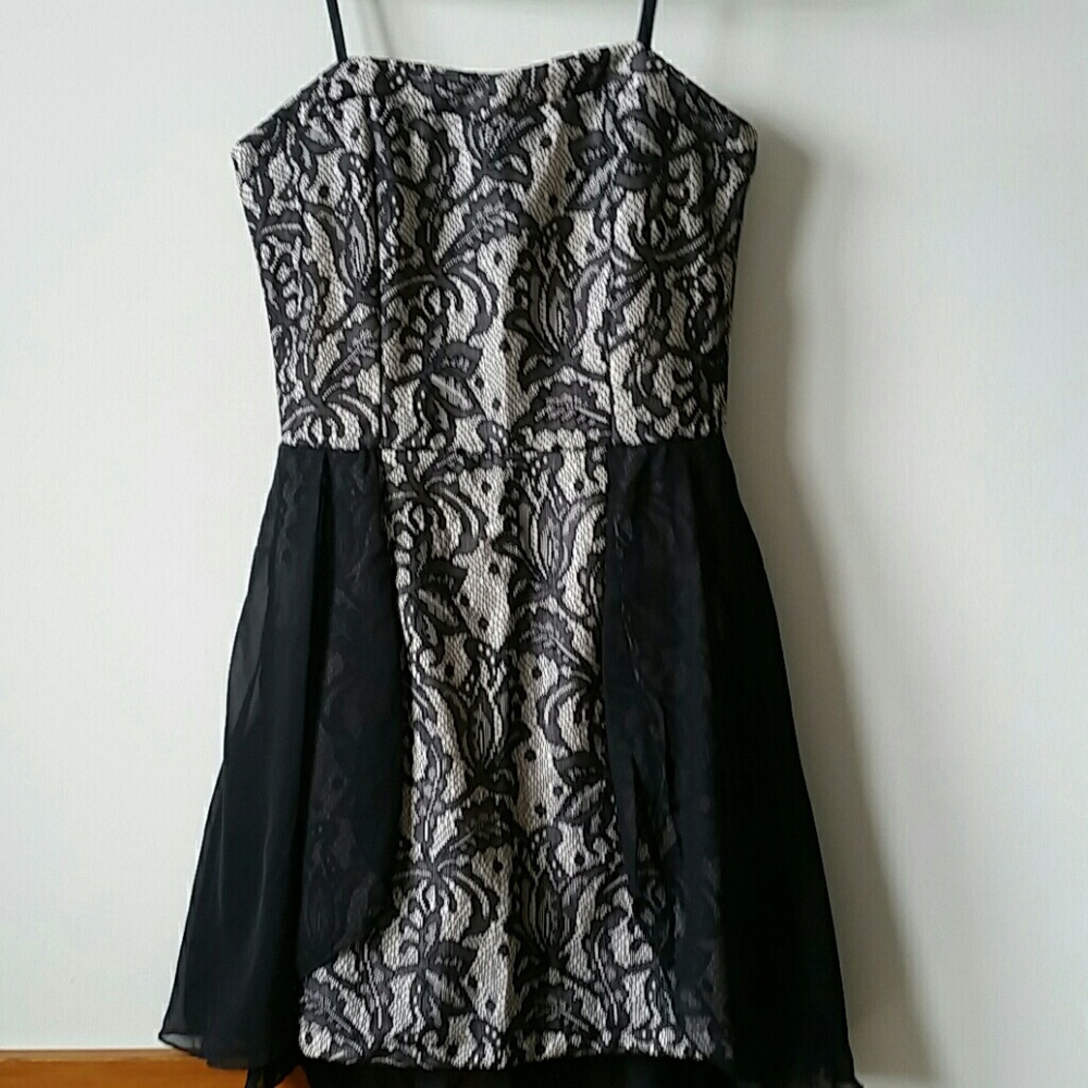 Women's  Groovy