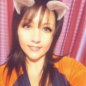 Meet your Posher, Yesenia