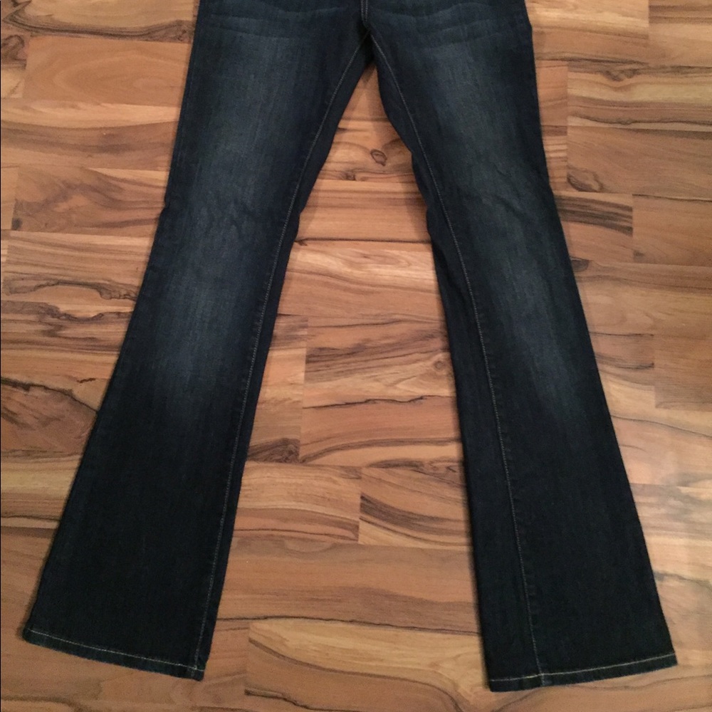 Cache Bootcut Jeans - Picture 2 of 6
